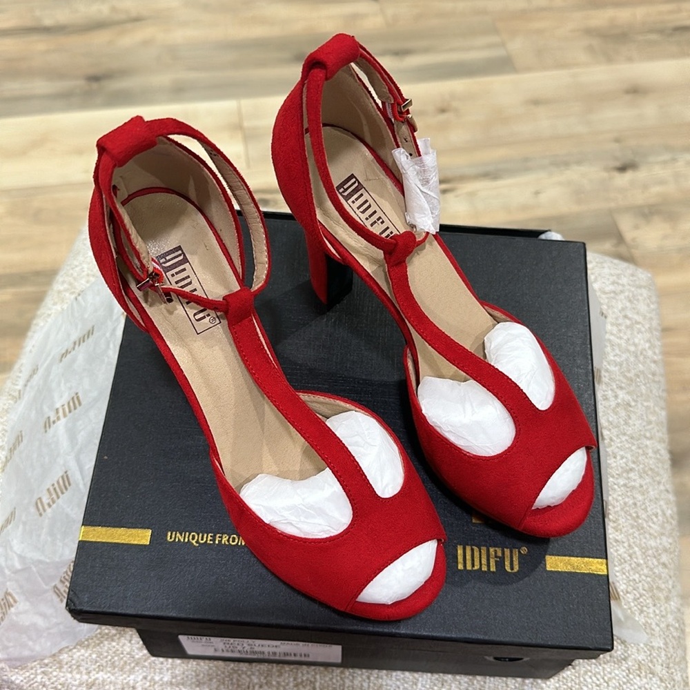 IDIFU Red Suede Heels